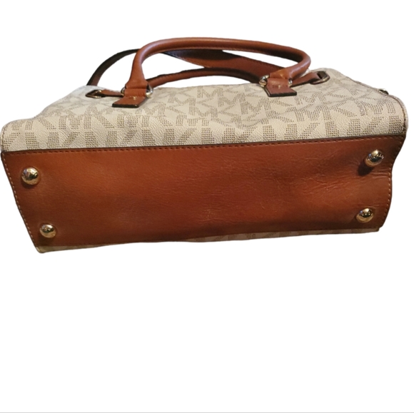 Michael KorsHamilton Monogram Signature Logo Medium - Picture 10 of 10